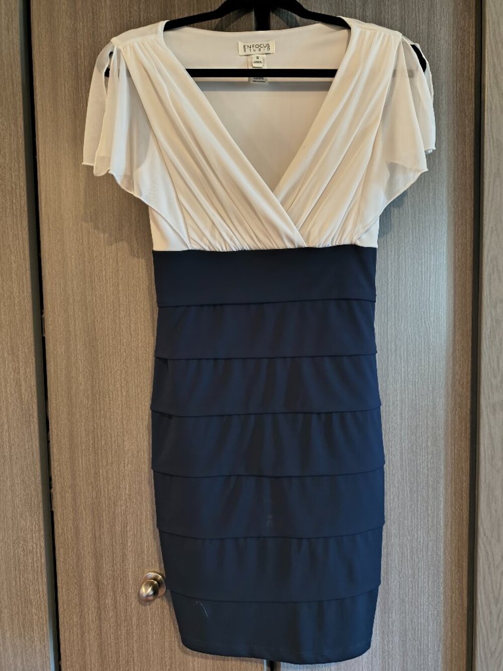 Enfocus Studio White Navy Blue Maxi Short Sleeved V-Neck Maxi Dress Formal Work